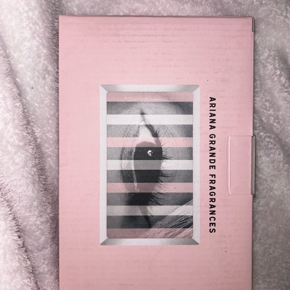 Ariana Grande Mod Collection Jewelry Tray - Picture 6 of 6